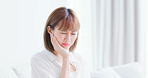 牙齒崩了點算好？口腔科醫生教你應對方法